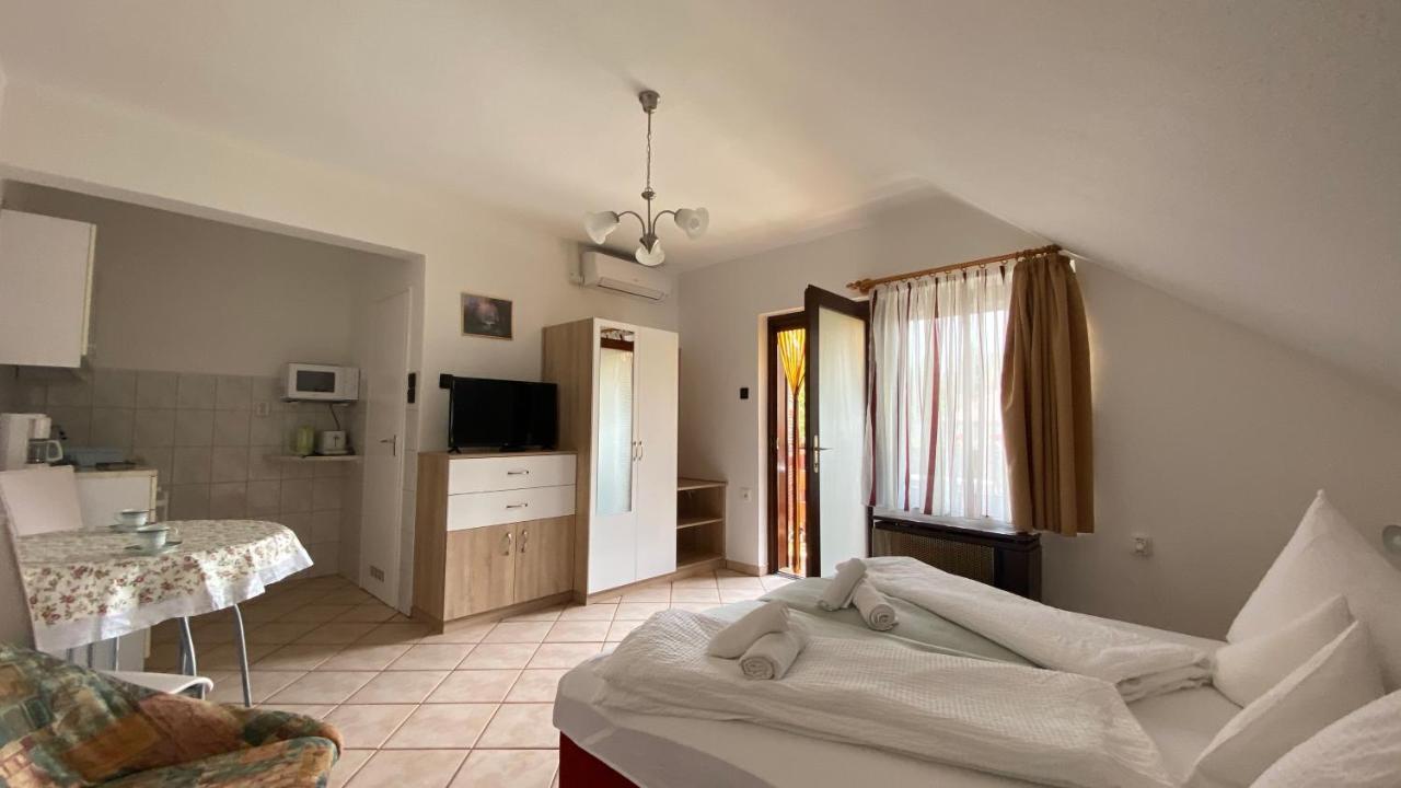 Erika Apartmanhazak Heviz Ngoại thất bức ảnh