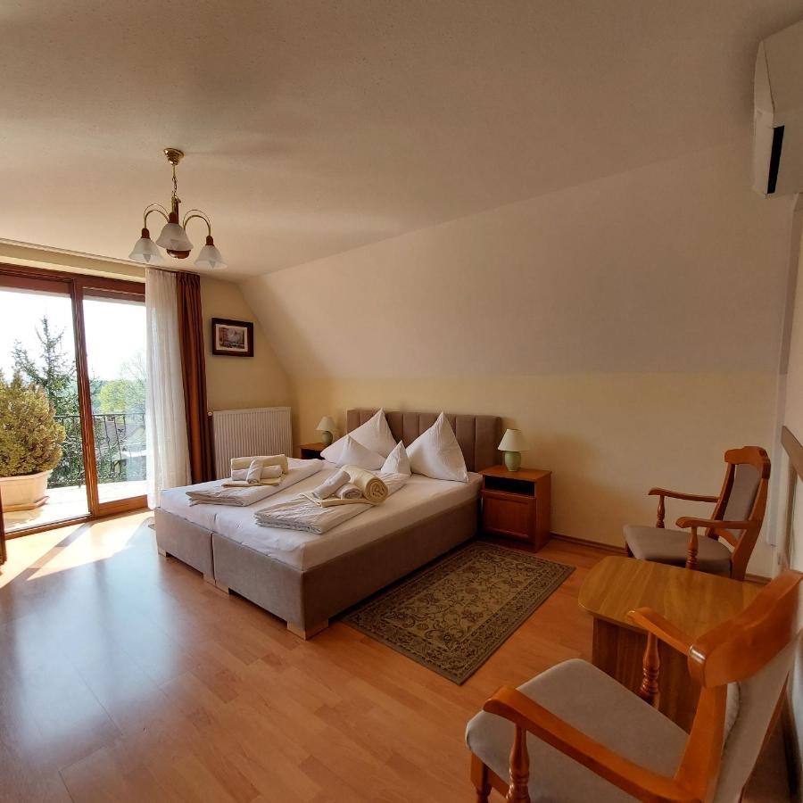Erika Apartmanhazak Heviz Ngoại thất bức ảnh