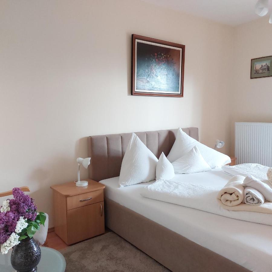 Erika Apartmanhazak Heviz Ngoại thất bức ảnh