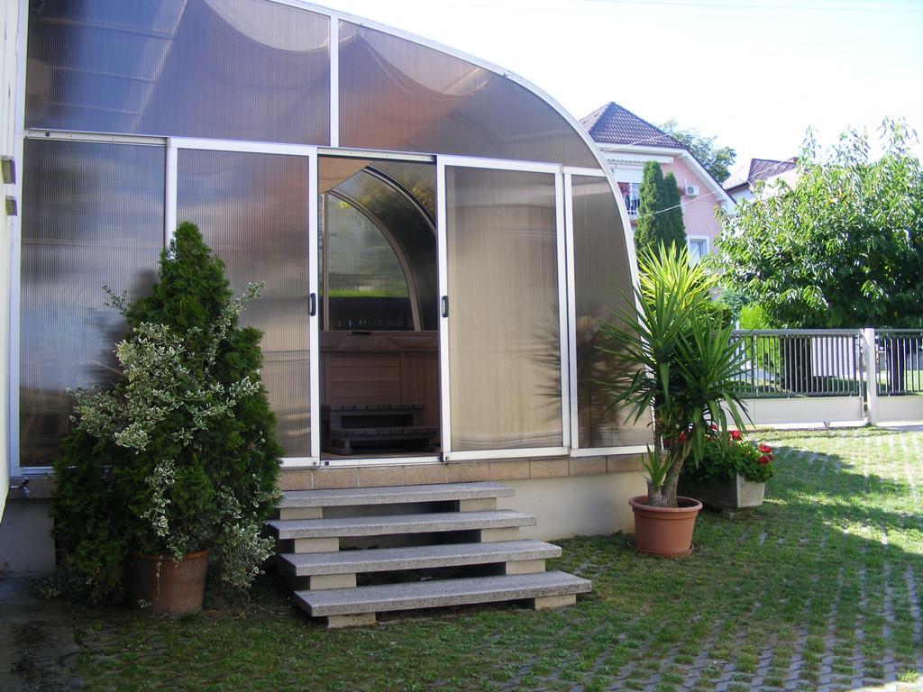Erika Apartmanhazak Heviz Ngoại thất bức ảnh