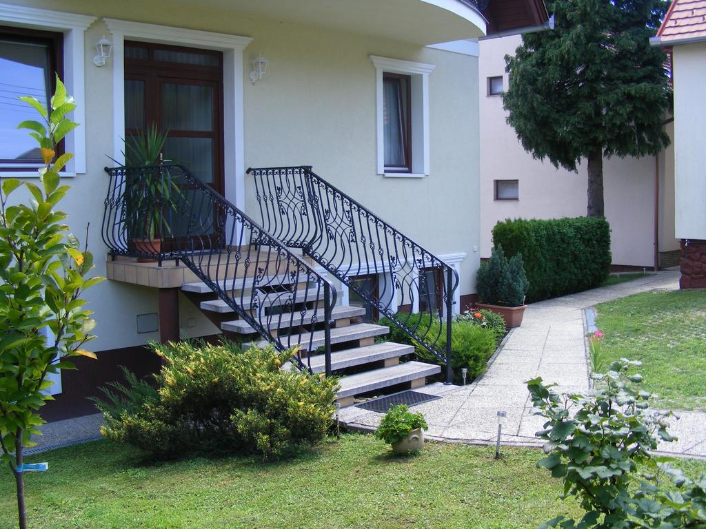 Erika Apartmanhazak Heviz Ngoại thất bức ảnh