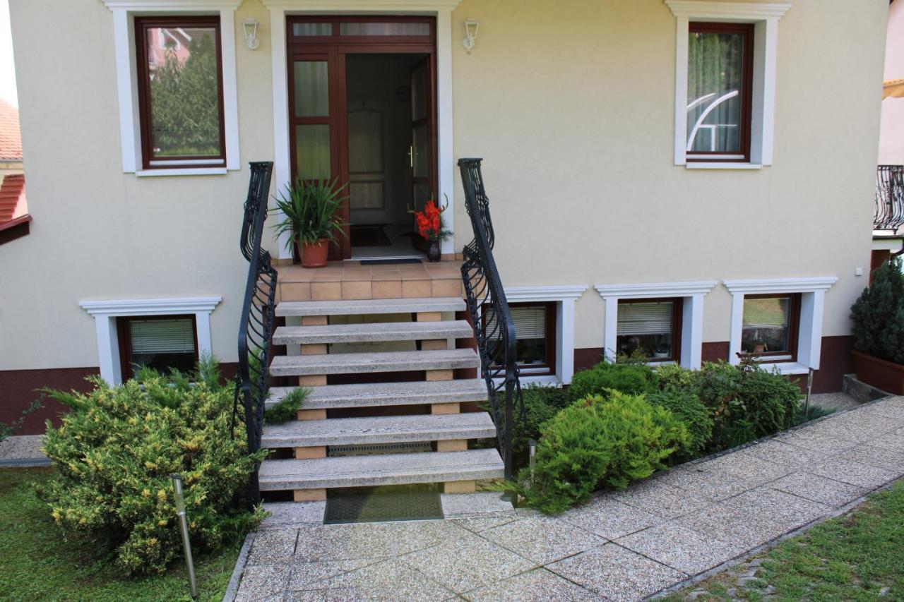 Erika Apartmanhazak Heviz Ngoại thất bức ảnh
